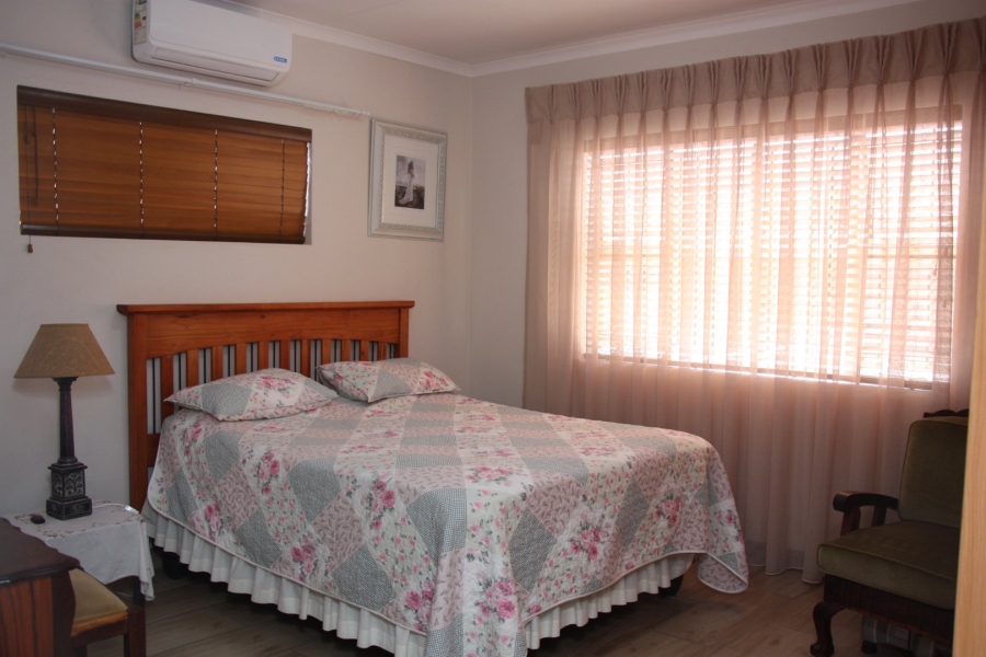 1 Bedroom Property for Sale in Langenhovenpark Free State